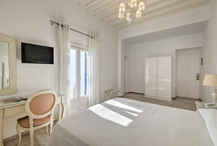 Bedroom 3, Hotel Alkyon, South Aegean