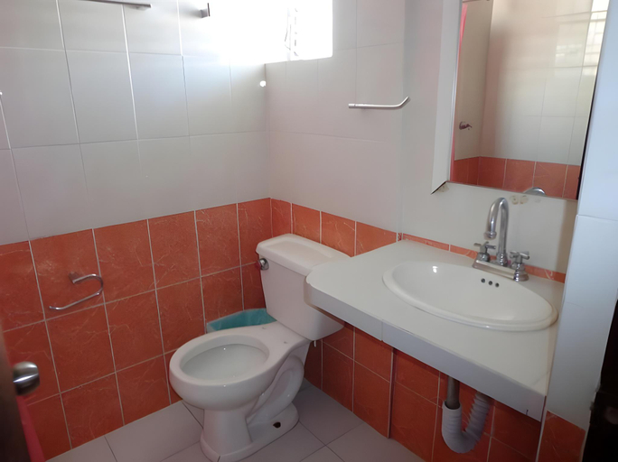 Bathroom 4, Hotel Acapulco, Acapulco de Juárez