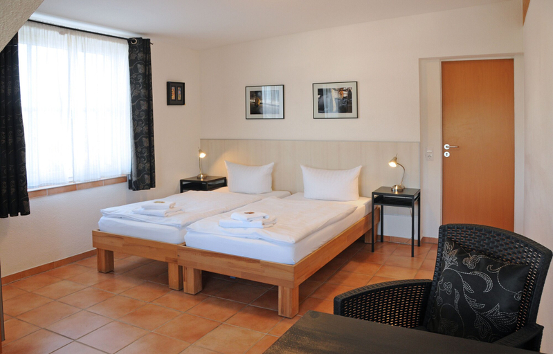 Bedroom 2, Pension Bella Vista, Bochum