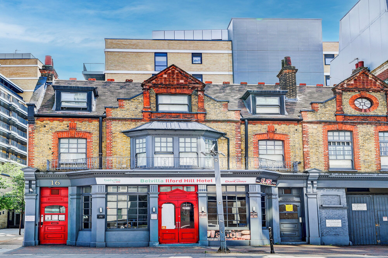 Exterior & Views