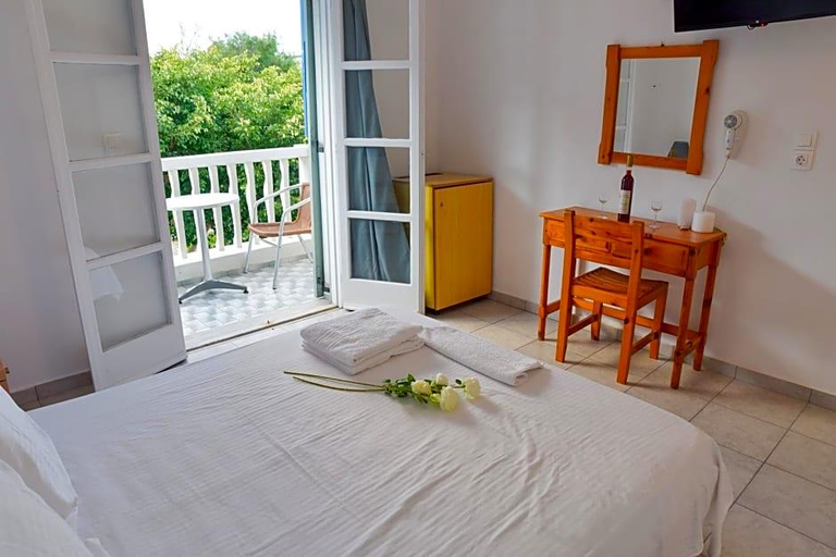 Bedroom 2, Lefkothea Hotel, South Aegean