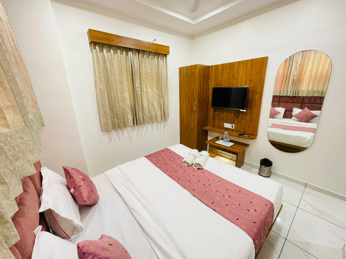Bedroom 2, Hotel avenue sky, Ahmadabad