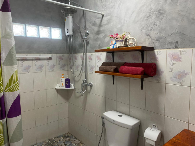 Bathroom 5, Goodluck village house, Kantrang
