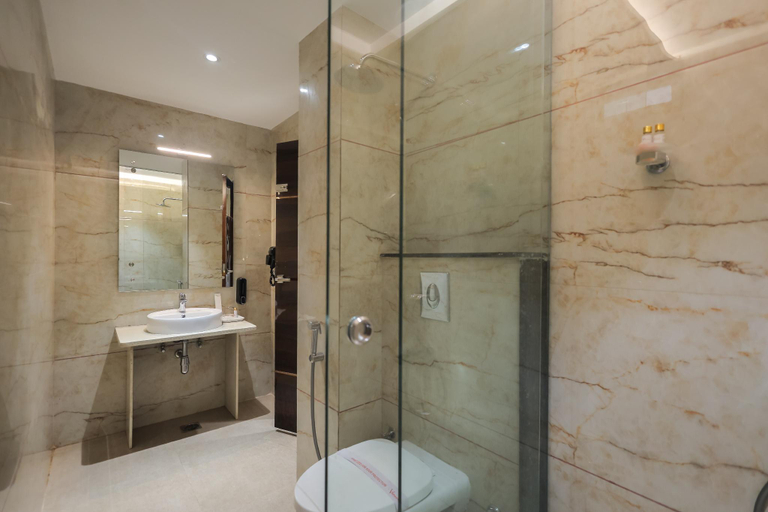 Bathroom 4, Hotel Vishwam Residency, Varanasi