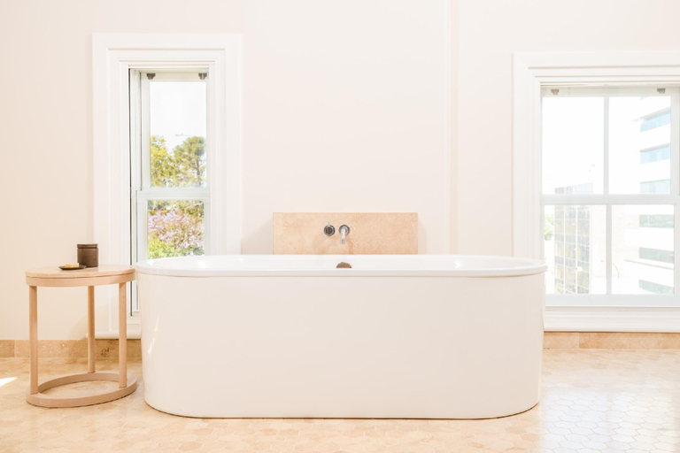 bathroom 4
