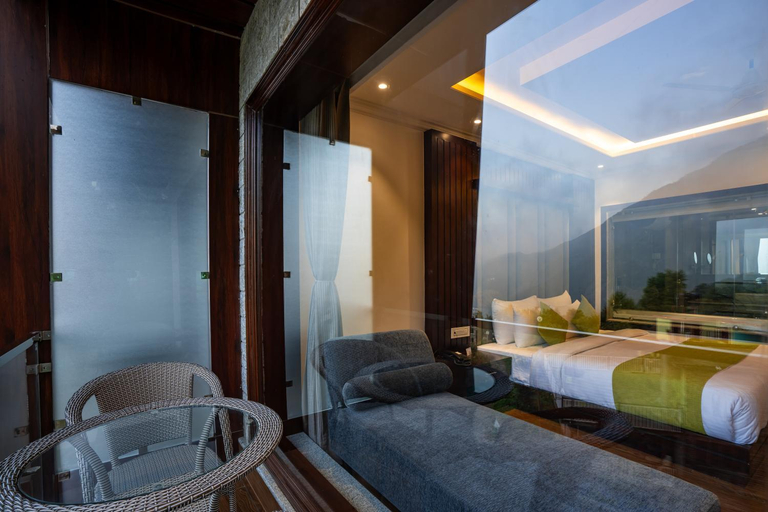 Bedroom 2, Alt Life Luxe | Himalayan |Dharamkot- Mcleodganj, Kangra