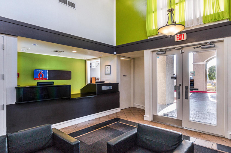 Public Area 3, Studio 6 San Antonio, TX - Airport, Bexar