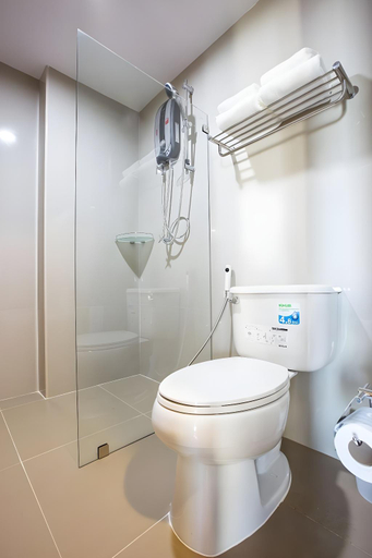 Bathroom 3, B2 Udon Thani Boutique And Budget Hotel, Muang Udon Thani