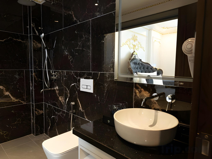 Bathroom 3, Royal Dương Nội Hotel, Hoài Đức