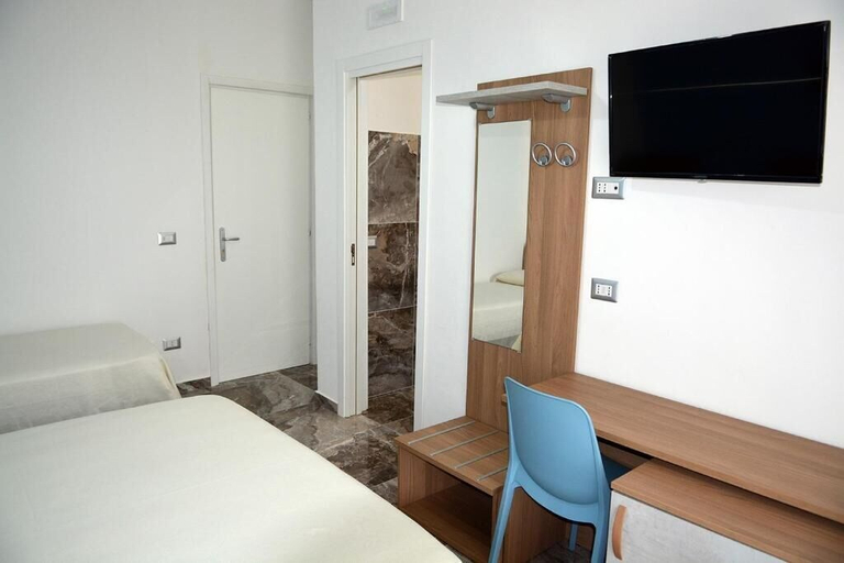 Bedroom 4, b&b Miramare, Salerno