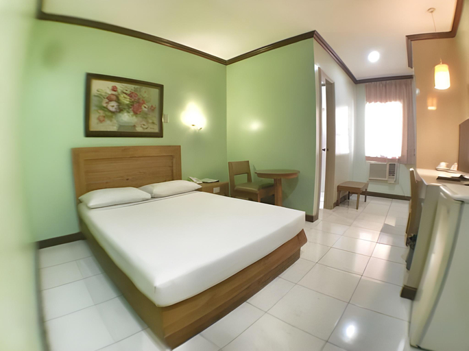 Bedroom 3, Rosas Garden Hotel , Manila City
