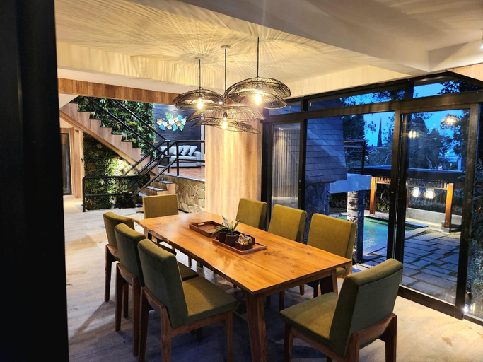 Food & Drinks, Villa 4-BR Klub Bunga No. 4 Batu Malang, Malang