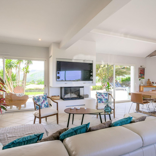 Room 5, Maison Madalena With Pool Close to Ocean, Pyrénées-Atlantiques