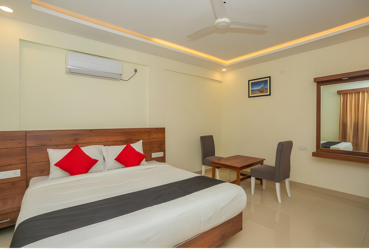 Bedroom, HOTEL SAVI INN, Bangalore