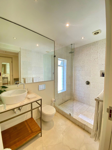 Bathroom 5, Cape Standard Guest House, City of Cape Town