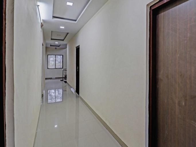 Public Area 2, HOTEL O MIDWAY TREAT DHAR, Dhar