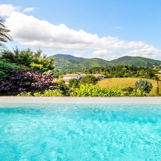 Room 2, Maison Madalena With Pool Close to Ocean, Pyrénées-Atlantiques