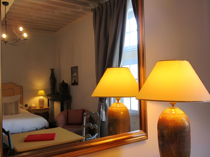 Bedroom 3, La Villa Mazarin, Gard