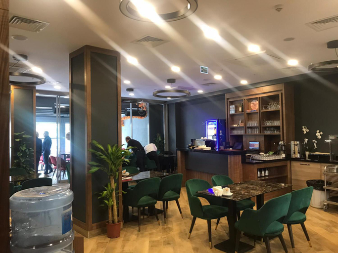 Food & Drinks 5, Hotel Boursier 2 & Spa, Beşiktaş