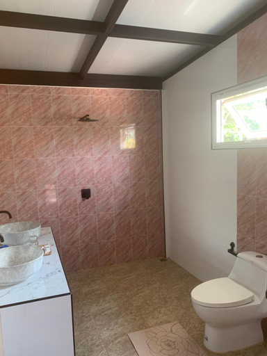 Bathroom 4, Pajaree and Udo‘s Happy Homestay, Muang Trang