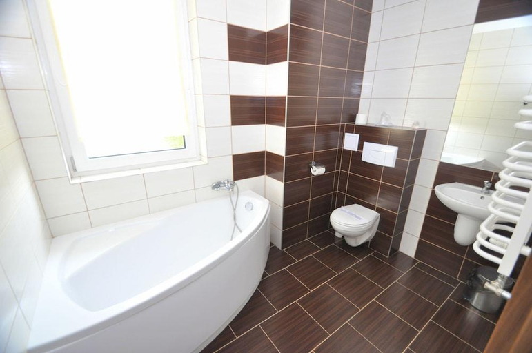 Bathroom 4, Hotel Santa Monica, Mrągowo