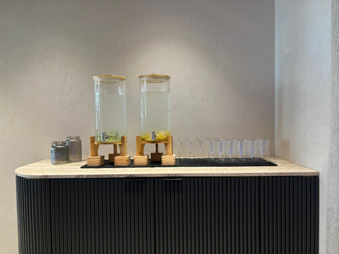 Food & Drinks 5, Claude Hotel, Singapore
