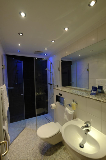 Bathroom 4, Hotel Savoy Hannover, Region Hannover