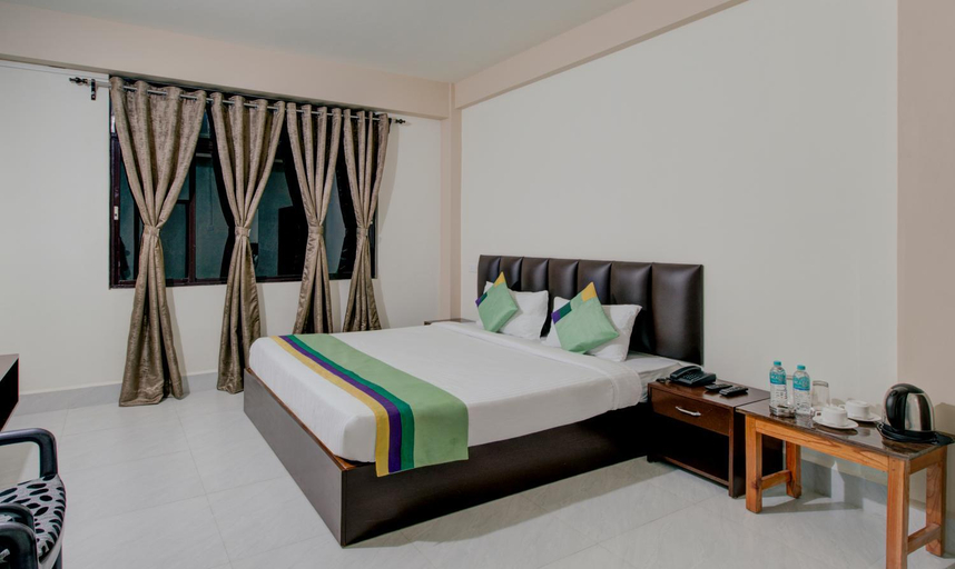 Others 4, Hotel Staying Center, East Khasi Hills
