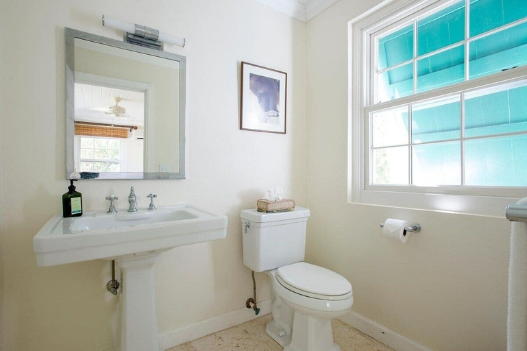 Bathroom 4, Buccaneer Hill Main House 5 Bedroom Home