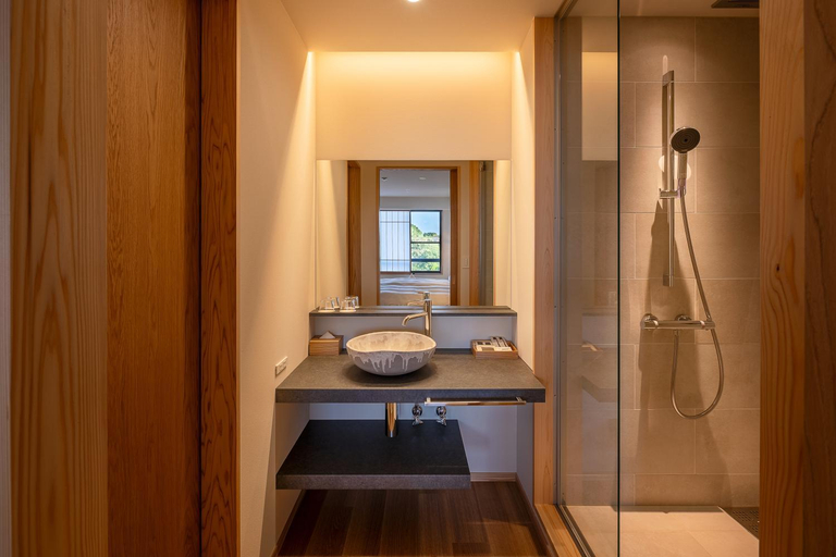 Bathroom 4, くろしお想, Shirahama