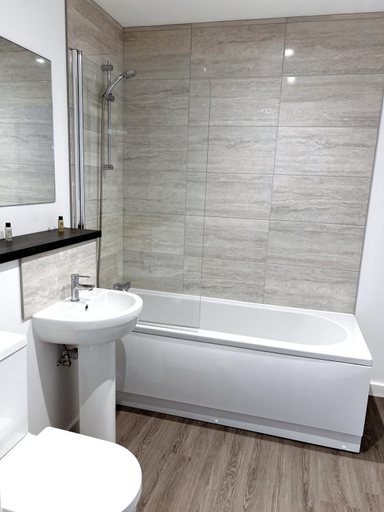 Bathroom 2, Ascot House Apartments, Peterborough
