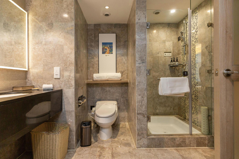 Bathroom 3, Atour Hotel Shanghai Wujiaochang Dabaishu, Shanghai
