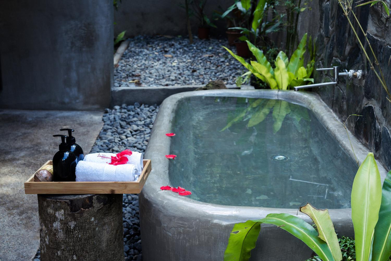 Sport & Beauty 3, Inigtan Lio Villas, El Nido