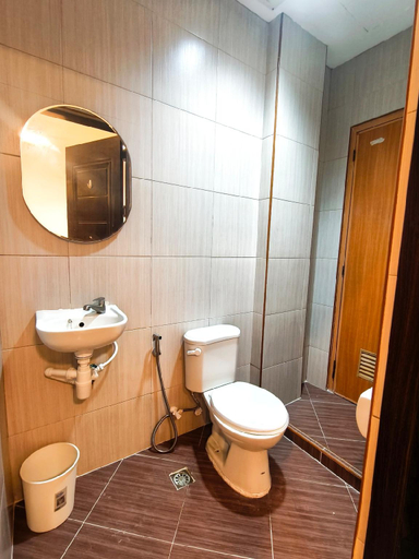 Bathroom 4, Townhouse 4BR Unit 10 in La Guardia near IT Park, Cebu City