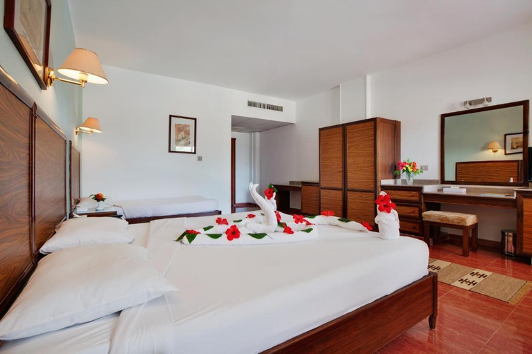 Bedroom 3, Golden beach resort hotel, Al-Ghurdaqah