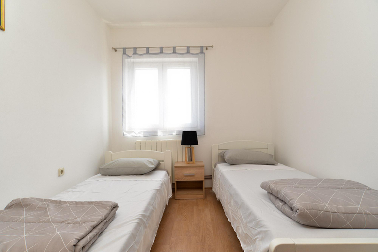 2, House 2136, Vodnjan