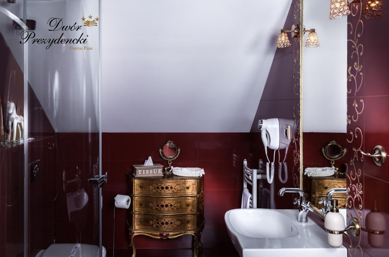 Bathroom 5, Dwor Prezydencki Boutique Hotel & SPA, Tarnów