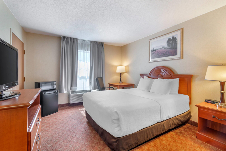Bedroom 3, Quality Inn at Bangor Mall, Penobscot