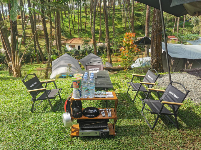 Others 4, corak alam glamping, Bandung