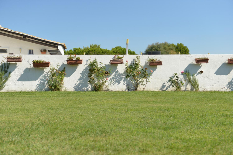 Exterior & Views 1, Hotel Mas De La Grenouillere, Bouches-du-Rhône
