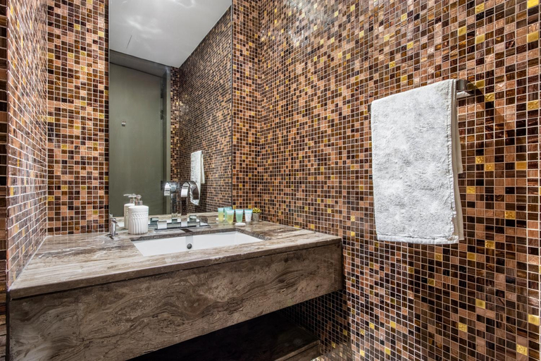 Bathroom 3, Damac Heights by Fendi, Dubai
