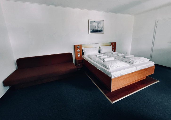 Bedroom 4, Hotel Granitz, Vorpommern-Rügen