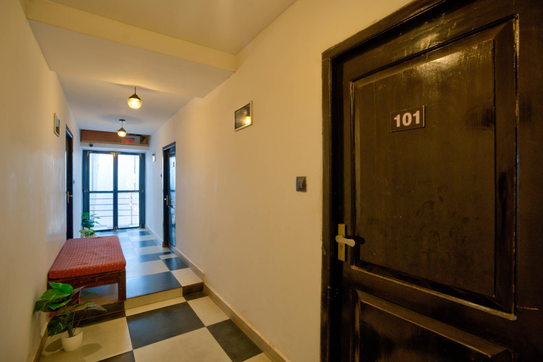 Public Area 3, Hotel Vaggi's Place, North Goa