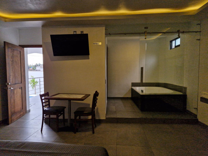 Others 3, Hotel Nahui, Temascalapa