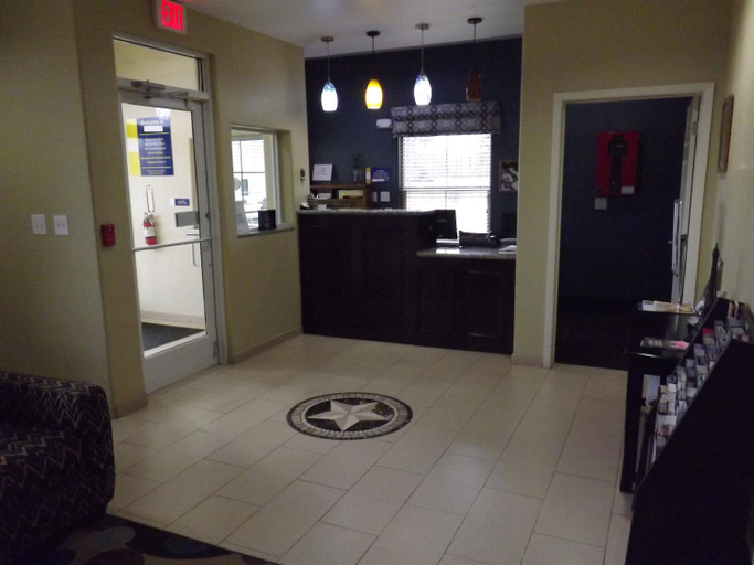 Public Area 2, SUNRISER INN, Gregg
