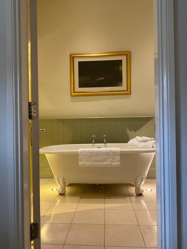 Bathroom 2, The Punch Bowl Inn, Cumbria