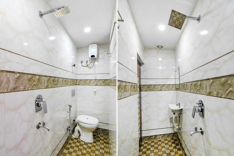 Bathroom 4, Fabhotel Mn International, Kolkata