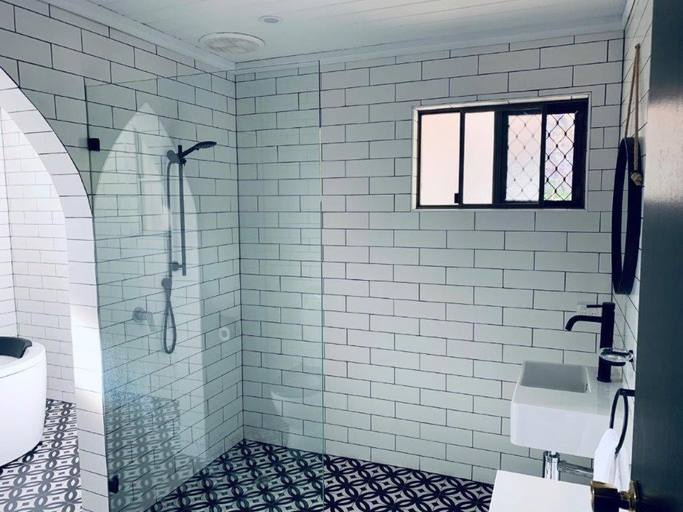 Bathroom 3, The Manor Basket Range, Adelaide