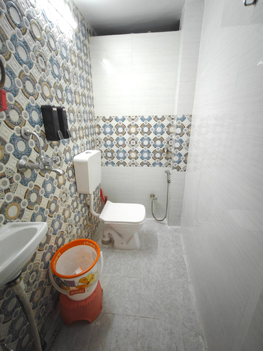 Bathroom 4, Anjani Home - 3 Bhk GroundFloor Appartment (only Family Stay), Varanasi