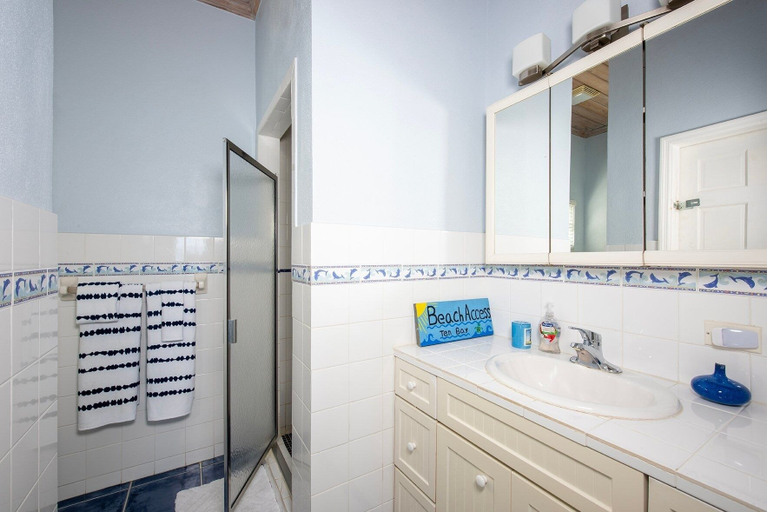 Bathroom 4, Aqua Vista 2 Bedroom Home